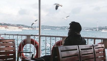 华硕 ROG 进军扩展现实领域，推出 240Hz 游戏眼镜